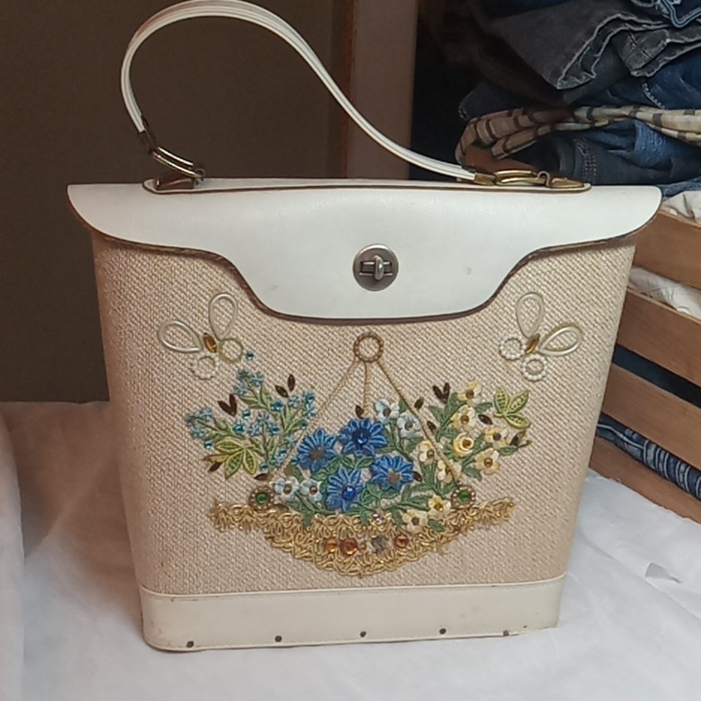 Vintage embroidered wooden purse